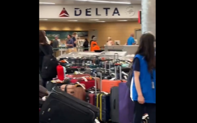 Delta IT Outage Strands Thousands of Passengers for Four Days